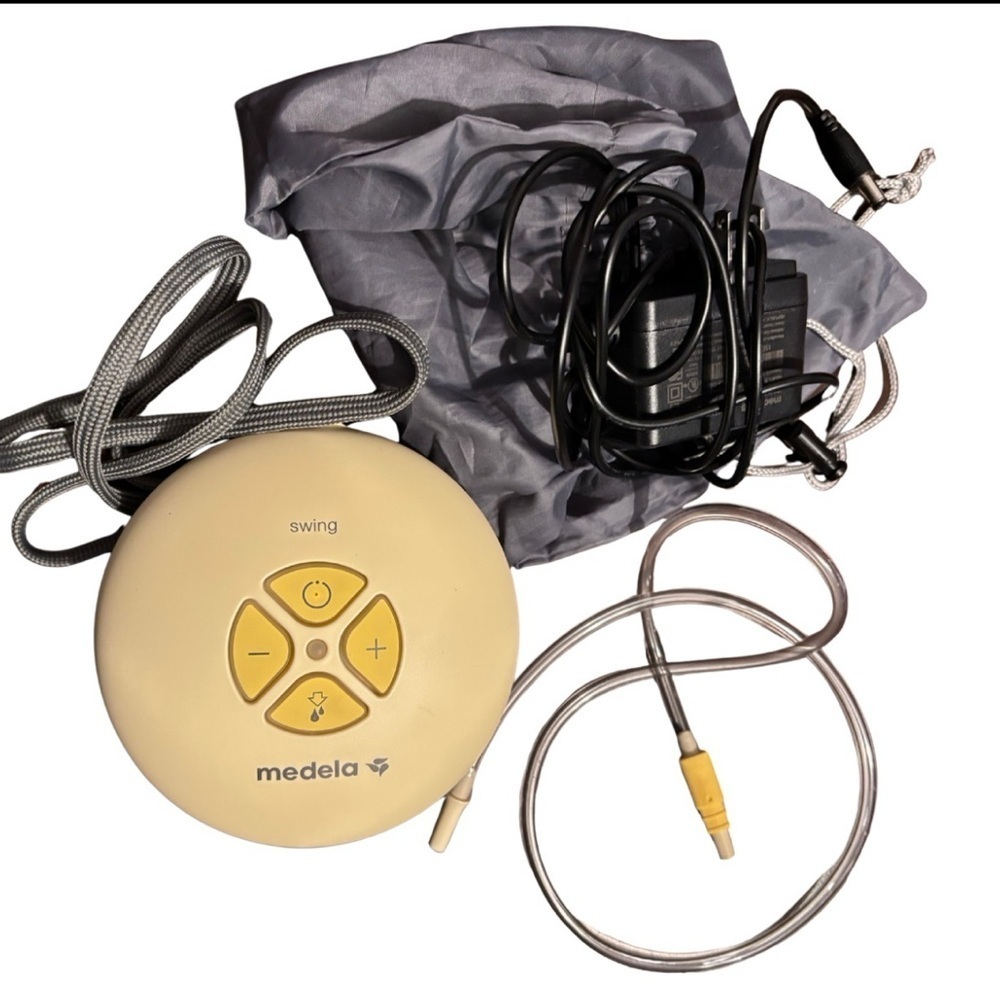 Medela Swing Single Electric Breast Pump Like New Condition